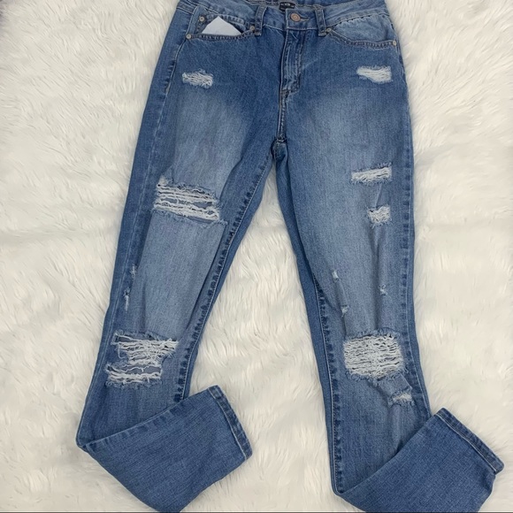 Sincerely Jules Distressed Light Wash Jeans Size 3 / 26 - Picture 1 of 5